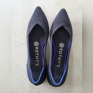 Rothys Pointed Toe Flats size 6 in black